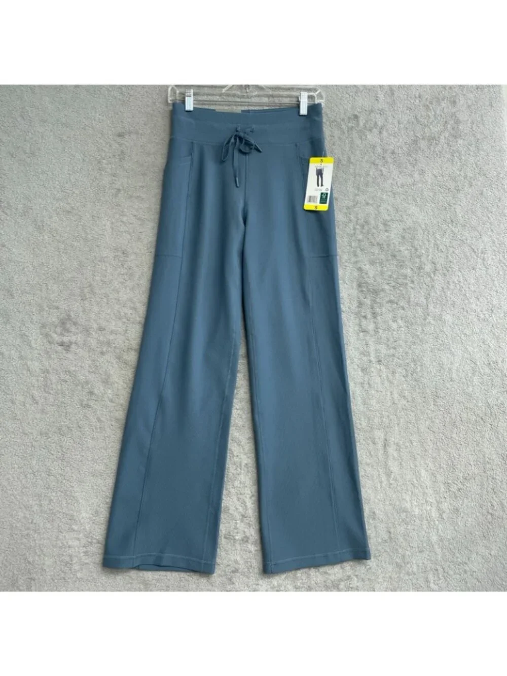 NWT 32 Degrees Cool Women's S Active Flare Yoga Pants Blue With Pockets J1915
